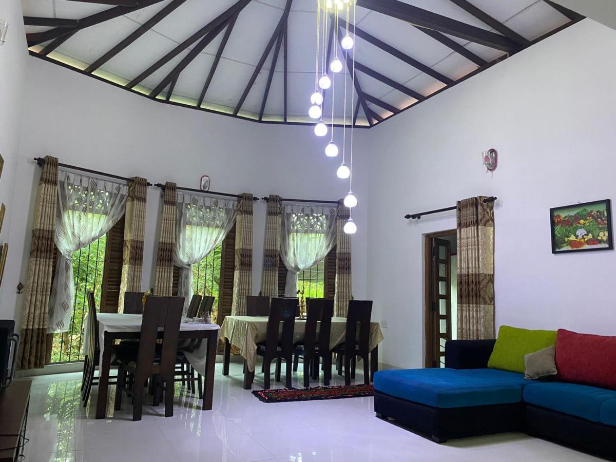 White Win Villa Elewala Bagian luar foto