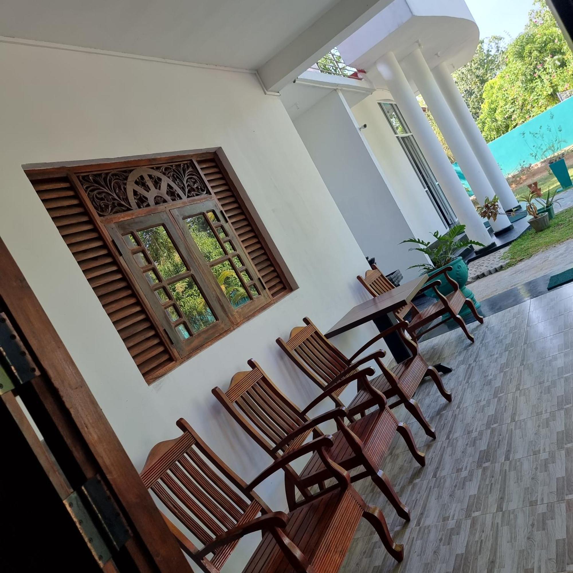 White Win Villa Elewala Bagian luar foto