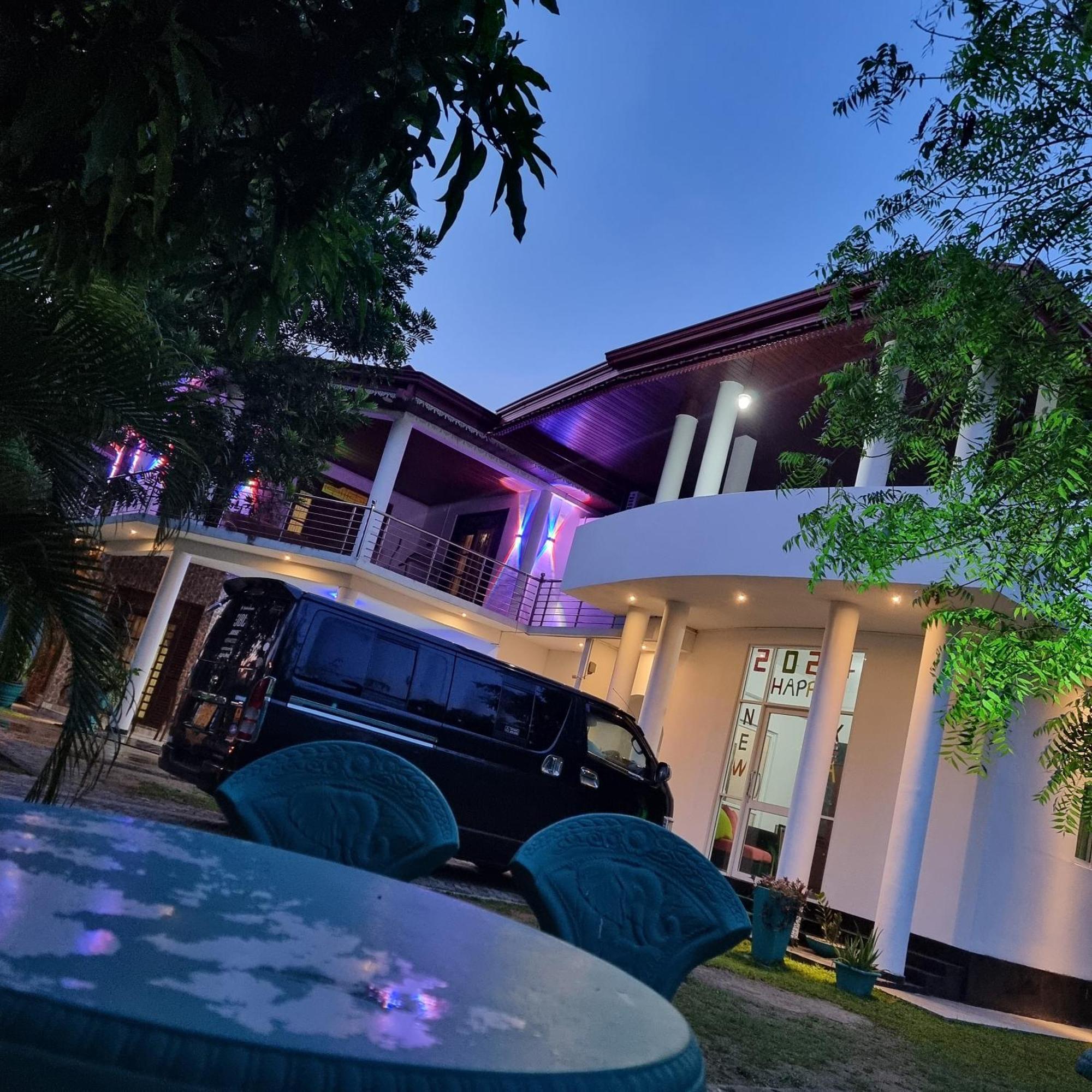 White Win Villa Elewala Bagian luar foto