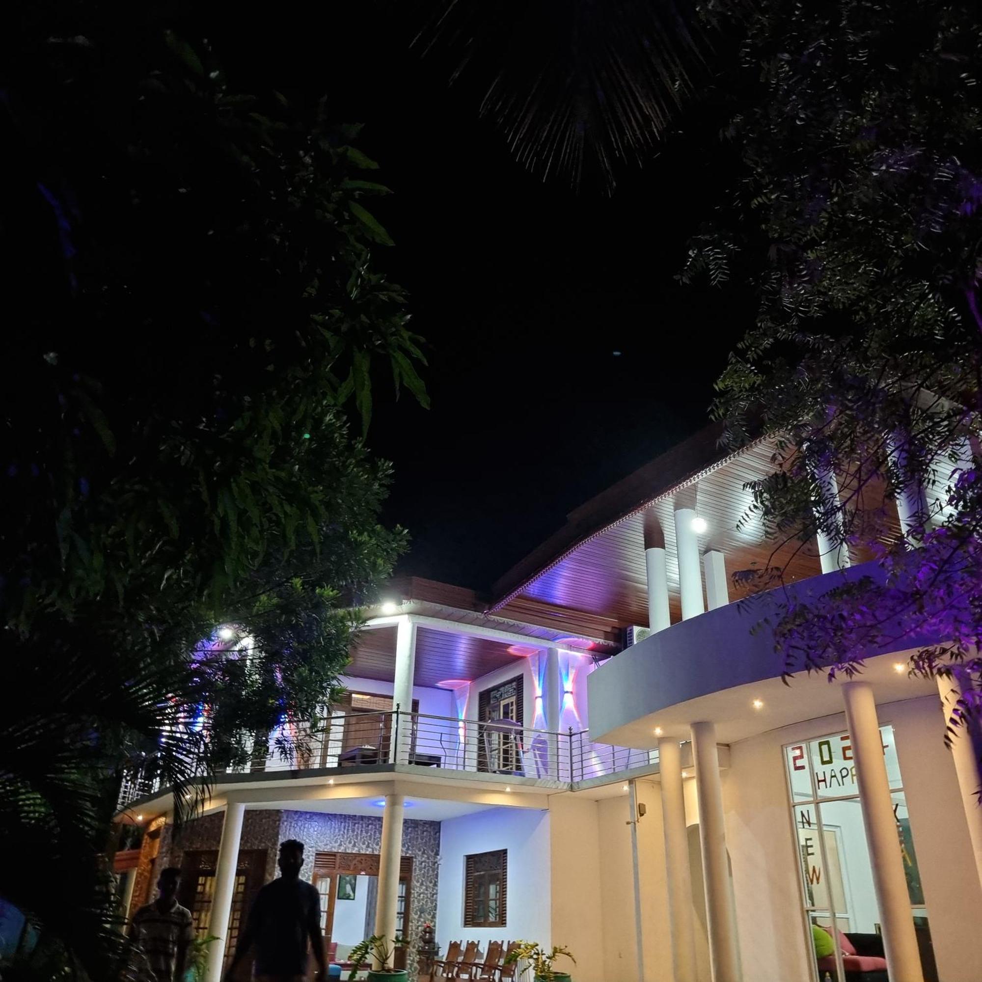 White Win Villa Elewala Bagian luar foto